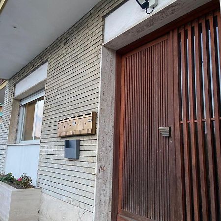 Right Bank House Vila Imperia Exterior foto